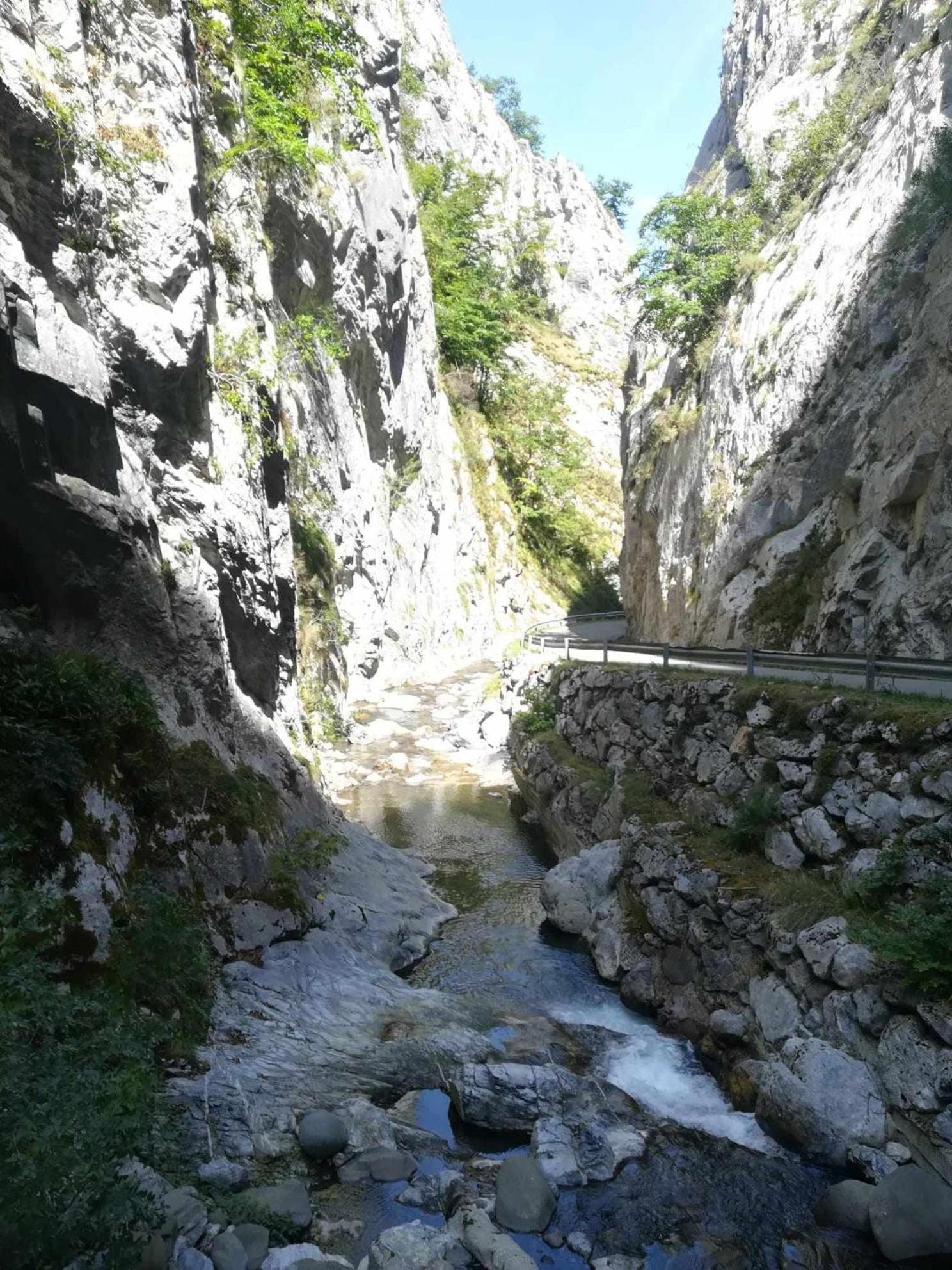Appartamento Asturias Boho Chic Aller Esterno foto